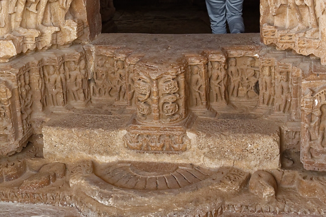 Gwalior-Temples de Sas Bhu-003